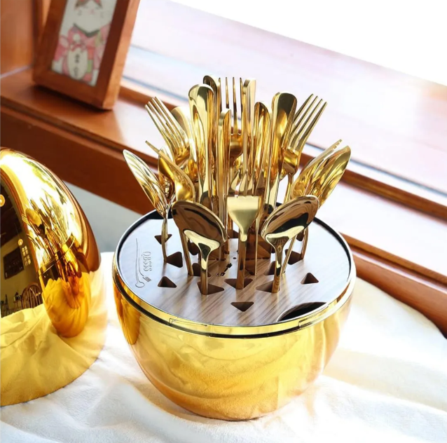 Set Cubiertos De 24 Piezas + Estu Huevo